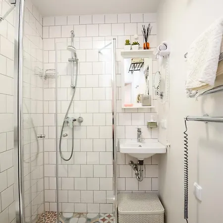 Maluno - Vesa L10 Palanga